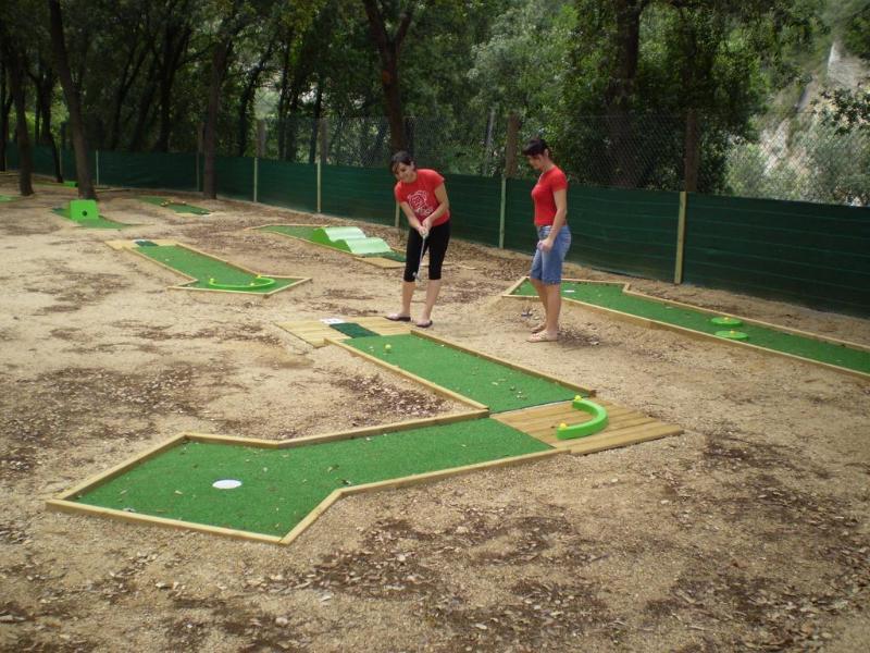 Bassegoda Park Albanya Экстерьер фото